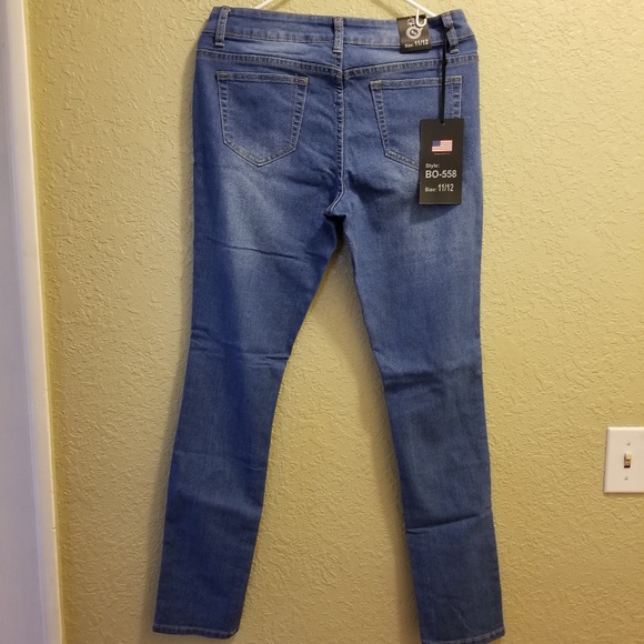 Fashion Nova Jeans - Picture 8 of 8